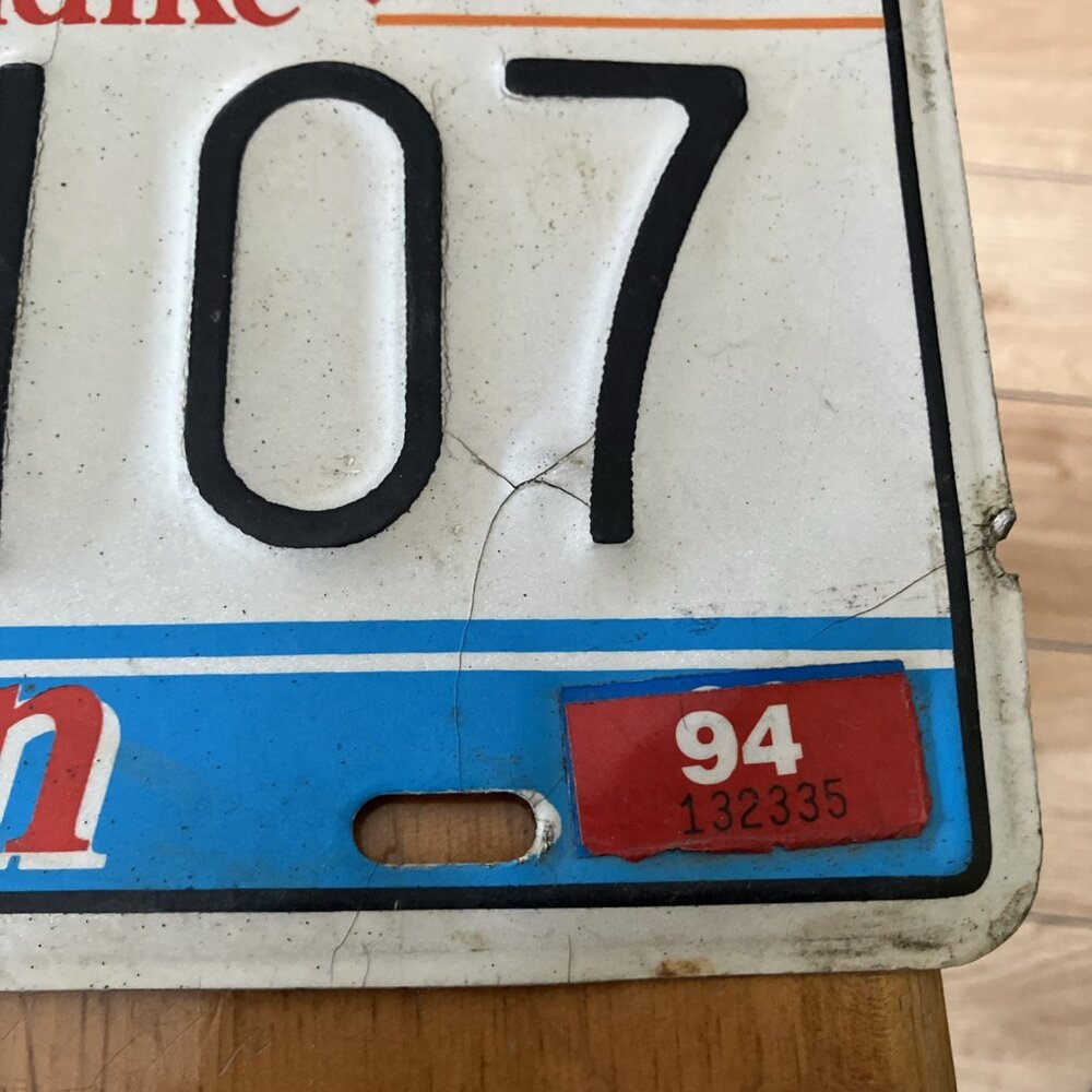 Yukon 1994 THE KLONDIKE MINER GRAPHIC License Plate # CCN 07 - Picture 7 of 8